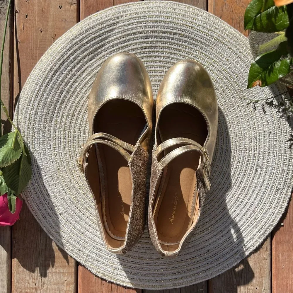 🔥4/$25 American Eagle Girls Gold Metallic Glitter Mary Jane Flats Size 5